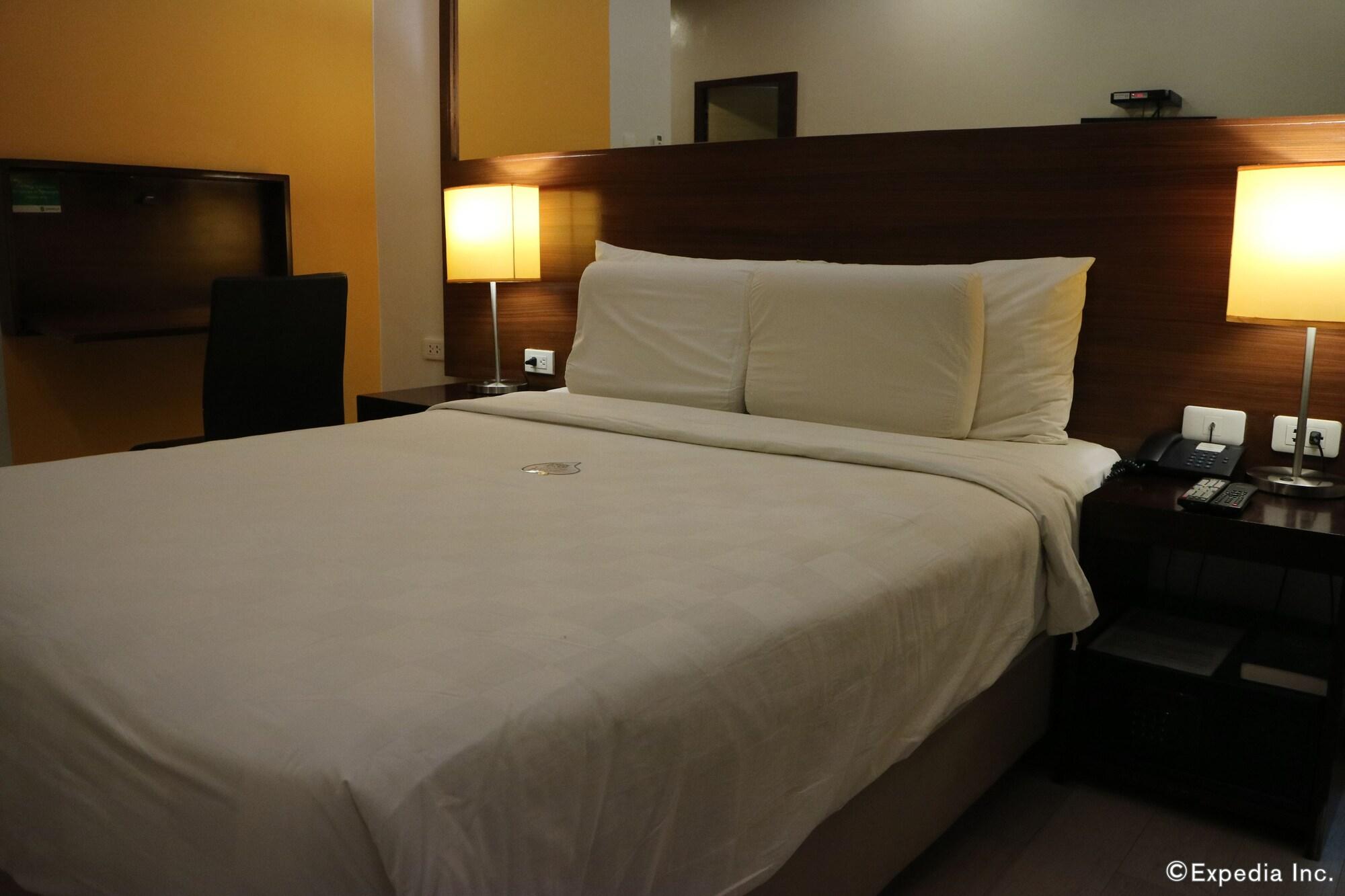 Go Hotels Bacolod Eksteriør bilde