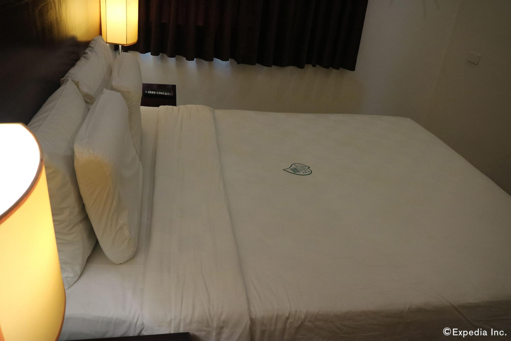 Go Hotels Bacolod Eksteriør bilde