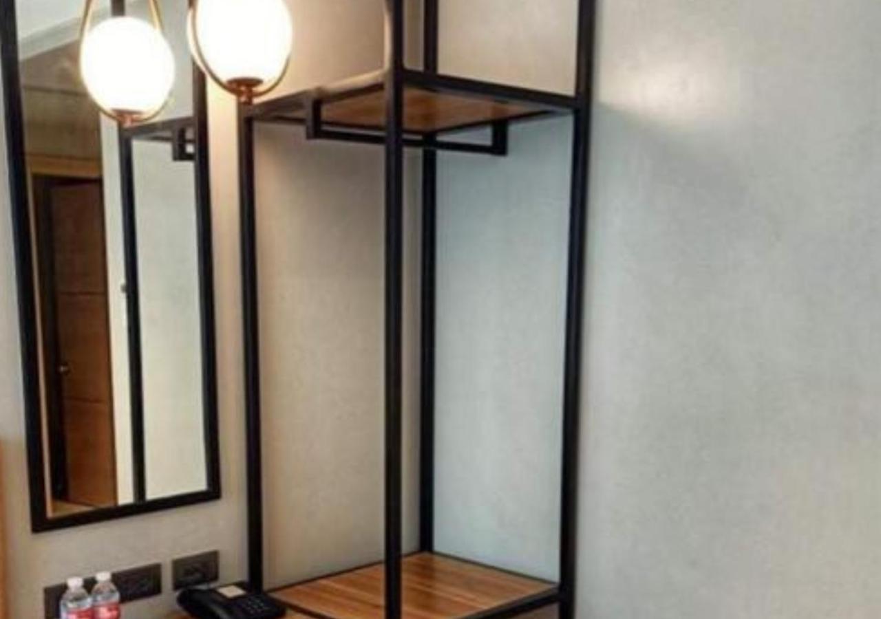 Go Hotels Bacolod Eksteriør bilde