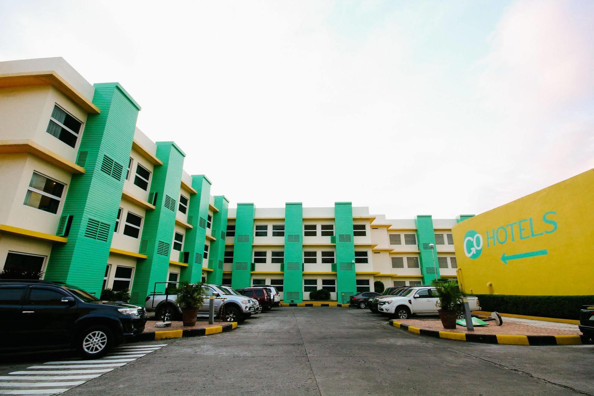 Go Hotels Bacolod Eksteriør bilde